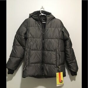 NWT All in Motion Puffer Short Silver Jacket